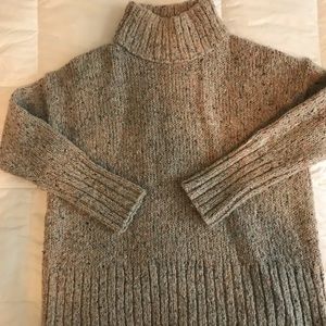 J crew oatmeal turtleneck sweater S